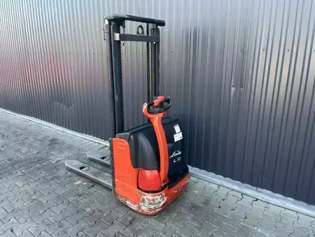 Wózek wysokiego podnoszenia  Linde L12 (3)
