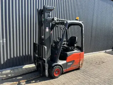 Elektrisk- 3 hjul 2021  Linde E15-02 (1)