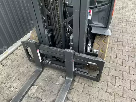 4-wiel elektrische heftrucks 2022  Linde E25-01 (8)