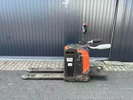 Nízkozdvižný vozík 2019  BT LPE200 (2)