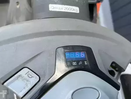Nízkozdvižný vozík 2019  BT LPE200 (7)