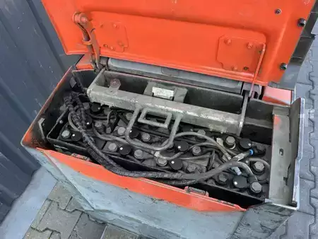 Nízkozdvižný vozík 2019  BT LPE200 (5)