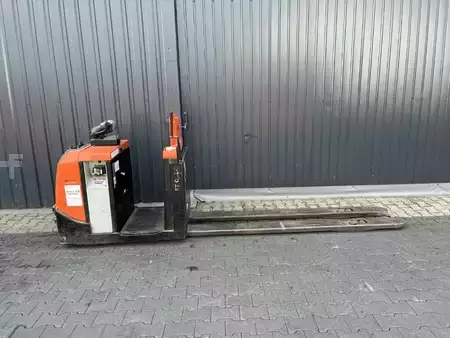 Horizontální vychystávací vozík 2019  BT OSE250 (2)