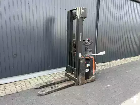 Stacker stå på 2021  BT SPE140 (1)