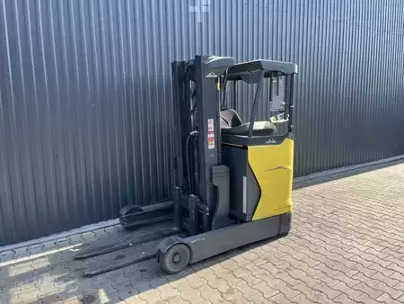 Tolóoszlopos targonca 2019  Linde R16B (1)