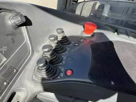 Tolóoszlopos targonca 2019  Linde R16B (8)