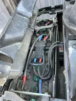 Stoccatori uomo a piedi 2020  Linde D12SP (6)