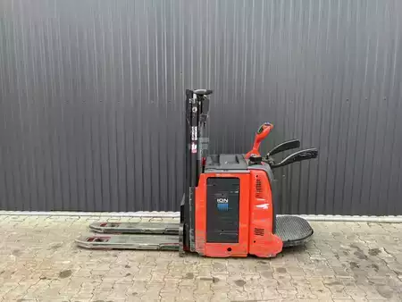 VZV s plošinou pro řidiče 2020  Linde D12AP (2)