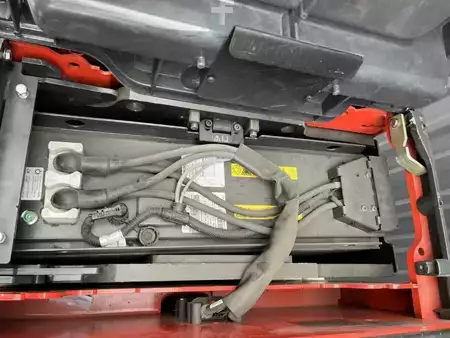 VZV s plošinou pro řidiče 2020  Linde D12AP (6)