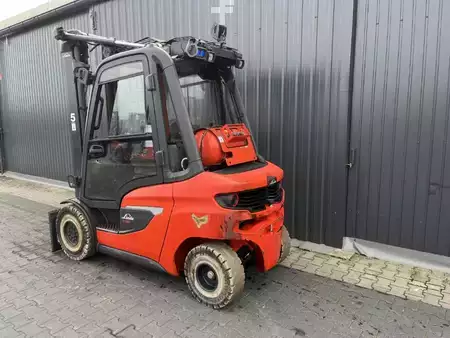 LPG heftrucks 2021  Linde H30T-01 (3)
