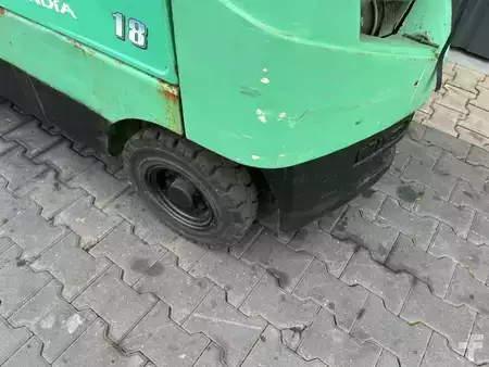 Carrelli elevatori GPL 2011  Mitsubishi FG18N (10)