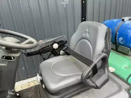 Carrelli elevatori GPL 2011  Mitsubishi FG18N (7)