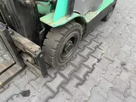 Carrelli elevatori GPL 2011  Mitsubishi FG18N (9)