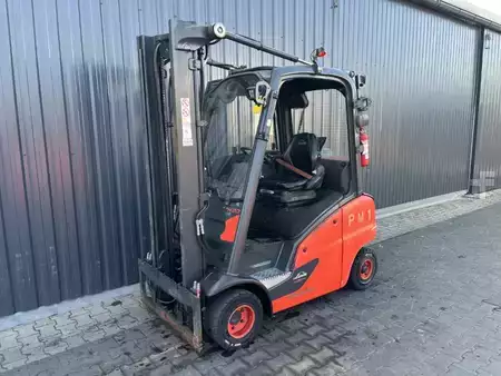 Treibgasstapler 2022  Linde H20T-01 (1)