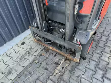 Treibgasstapler 2022  Linde H20T-01 (9)