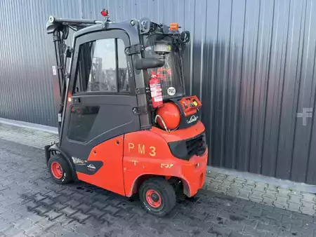 Treibgasstapler 2022  Linde H20T-01 (3)
