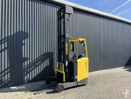 Schubmaststapler 2019  Hyster R1.4 (1)