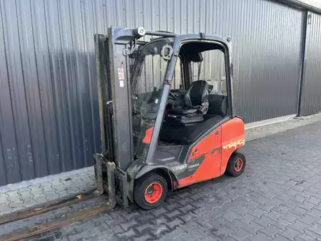 Treibgasstapler 2022  Linde H20T-01 (1)