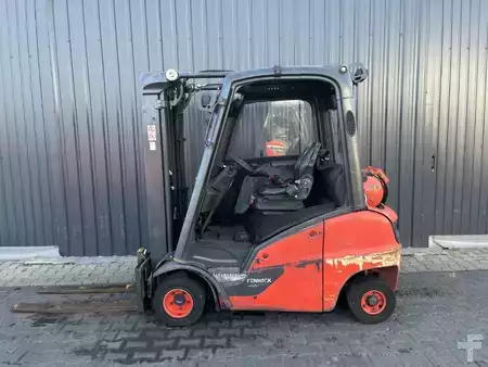 Treibgasstapler 2022  Linde H20T-01 (2)