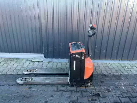 Niederhubwagen 2018  BT LWE200 (2)