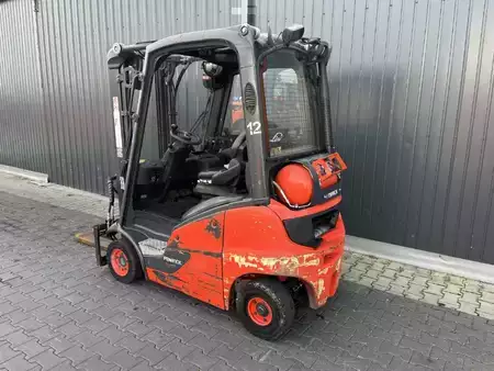 Treibgasstapler 2022  Linde H14T-01 (3)