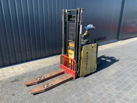 Stackers Stand-on Hyster  S1.5S 