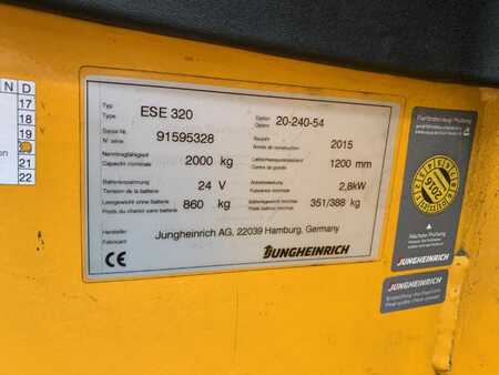 Porta-paletes elétrico 2015  Jungheinrich ESE320  (4)