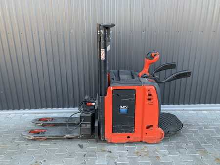 Stackers Stand-on 2020  Linde D14AP (2)