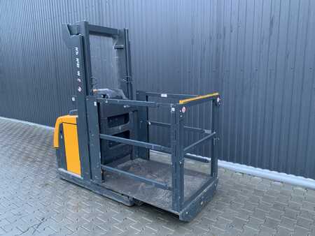 Vertikální vychystávací vozík 2014  Jungheinrich EKS110 (3) 