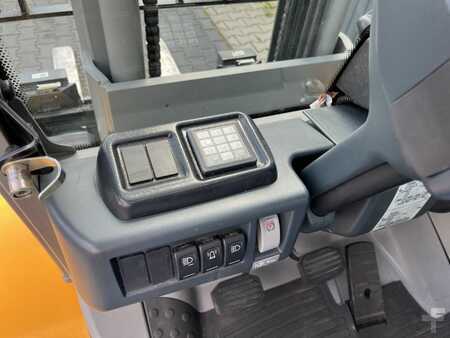 Carrello elevatore a gas 2017  Jungheinrich TFG S50 (8)