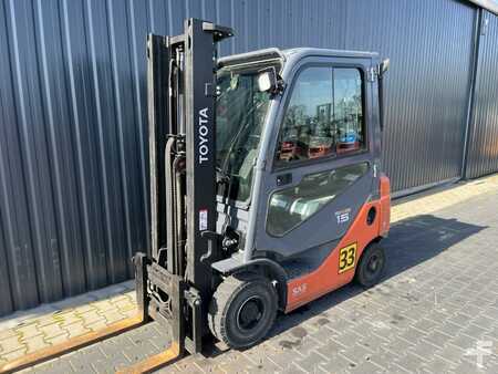 LPG Forklifts 2016  Toyota 8FGF15 (1)