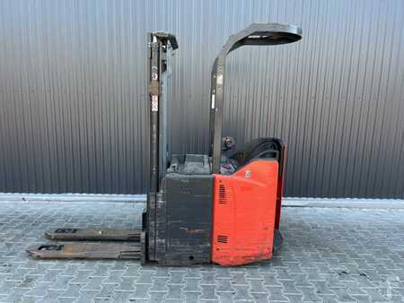 Stackers Stand-on 2016  Linde D14SP (2)