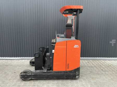 Schubmaststapler 2014  BT RRE200E (2)