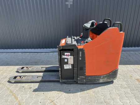 Electric Pallet Trucks 2018  BT LPE200 (2)