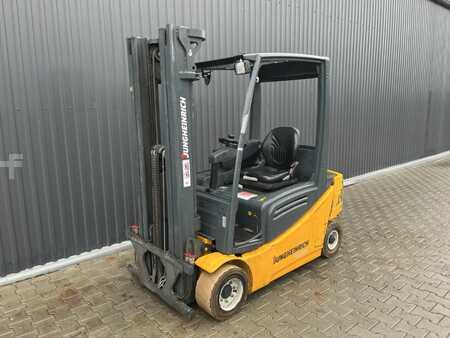 Elektro 4 Rad 2015  Jungheinrich EFG318 (1)