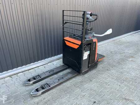 Låglyftare El 2015  BT LPE220 (1)