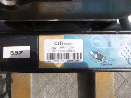 Electric Pallet Trucks 2013  Linde Citi one T-05 (3)