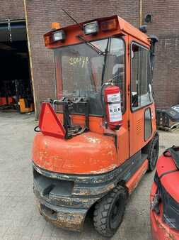 LPG Forklifts 1997  Toyota 42-6-FGF-25 (2)