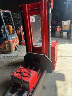 Stacker pedestre 2009  Loc MA-32-FR-580-SP (2)