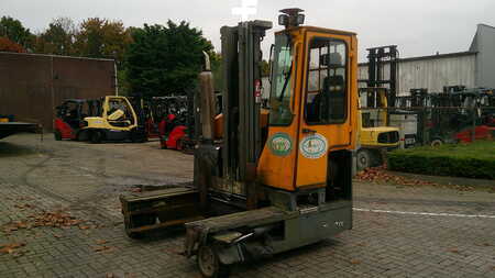 Four-way trucks 2009  Combilift C3000 (1)