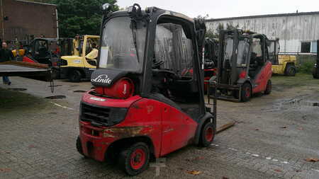 Gas truck 2013  Linde H20T-01 (2)