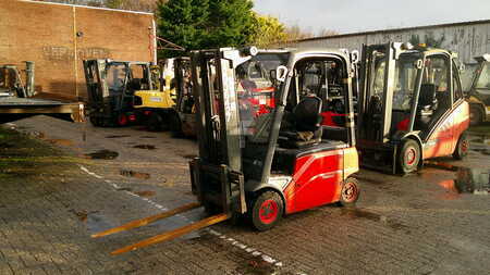 Elektro čtyřkolový VZV 2012  Linde E16P-01 1/2CABIN BAT2023 (1)