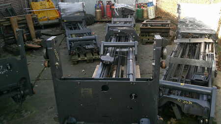 Schubmaststapler 2017  Linde R16HD-01 (5)