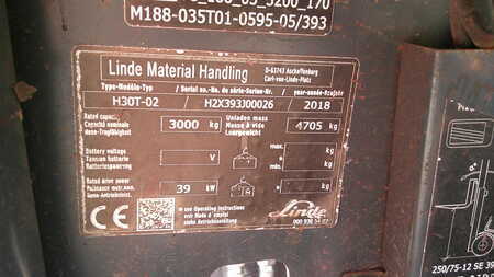 Gázüzemű targoncák 2018  Linde H30T-02 (5)