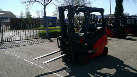 Wózki widłowe diesel 2016  Linde H20D-01 1579 HOURS (1)
