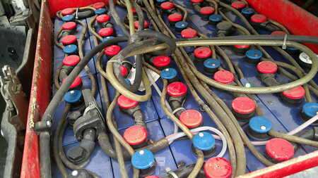 Carrelli elettrici 4 ruote 2019  Linde E16PH-02 (3)