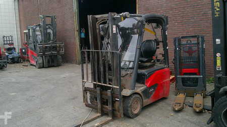 Elektro tříkolové VZV 2018  Linde E16C-01 HALf CABIN (1)