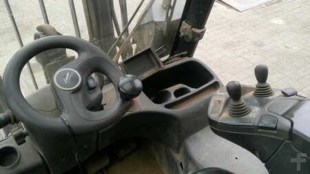 Elektro tříkolové VZV 2018  Linde E16C-01 HALf CABIN (4)