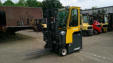 Fyrvägstruck 2022  Combilift CBE2500 CABIN (1)