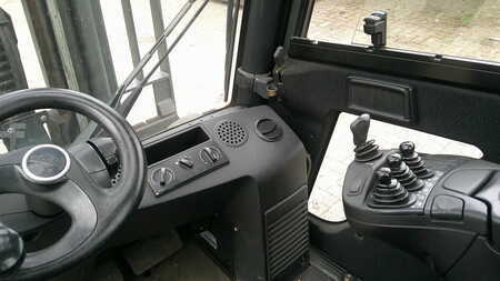 Dieselstapler 2015  Linde H30D-02 CABIN (4)